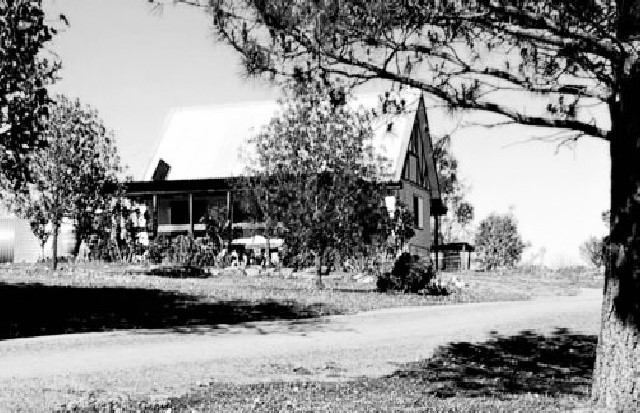 Rose Cottage BW